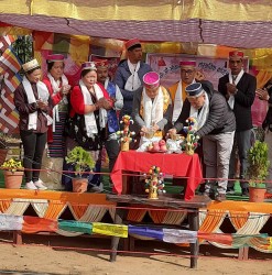 सोनाम ल्होछारमा सात जना स्नातकोत्तर उतिर्ण सम्मानित